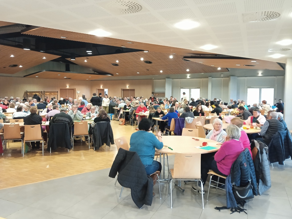 400 personnes au Loto de la Pétanque Parthenaisienne